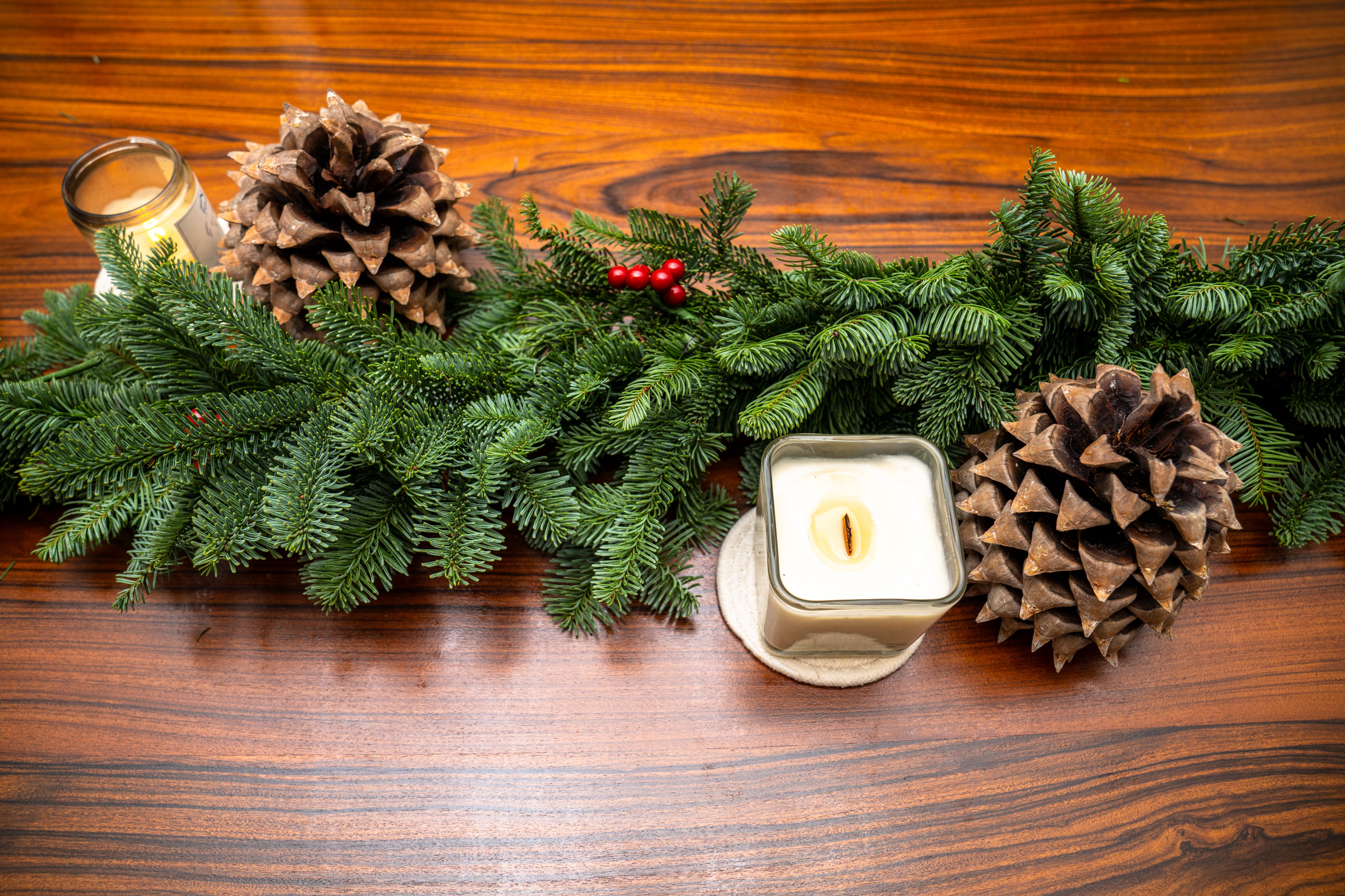The Festive – 18' Noble Fir with Red Berries Garland