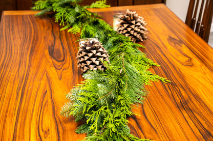 The Evergreen Crown – 18' Premium Garland