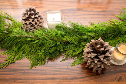 The Evergreen Crown – 18' Premium Garland